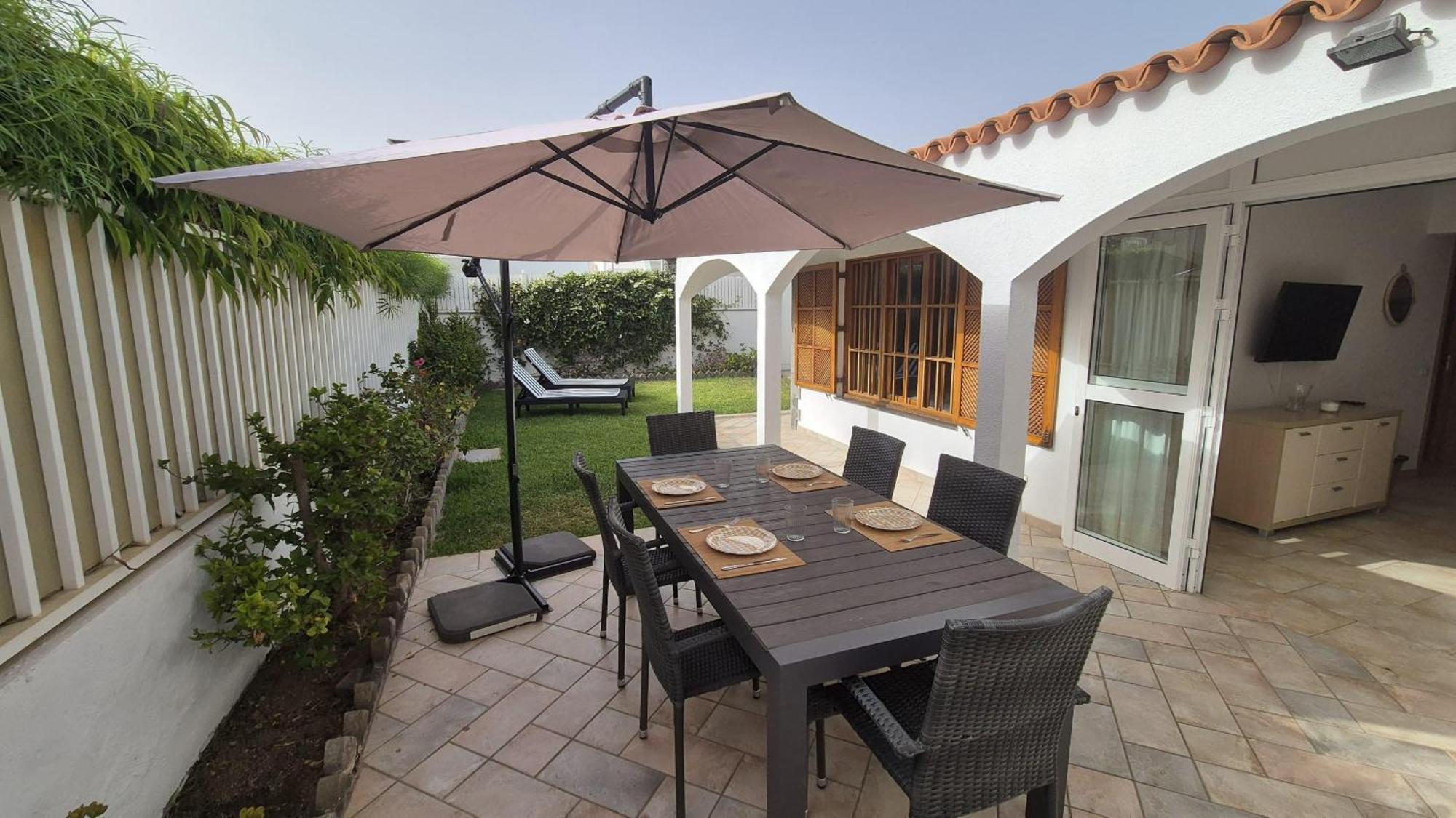 Oasis Holycan - By Gestion Vacacional Canarias San Bartolome Bagian luar foto
